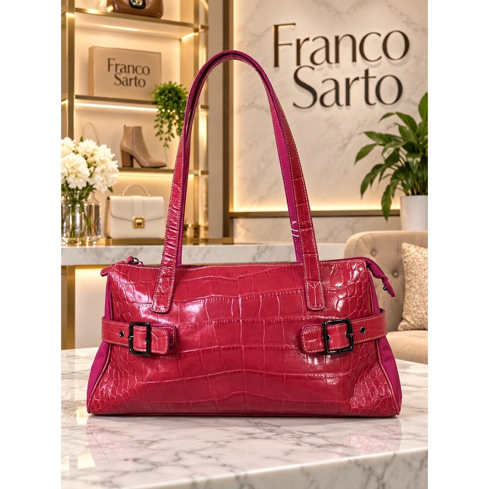 FR1 Franco Sarto shoulder yoate